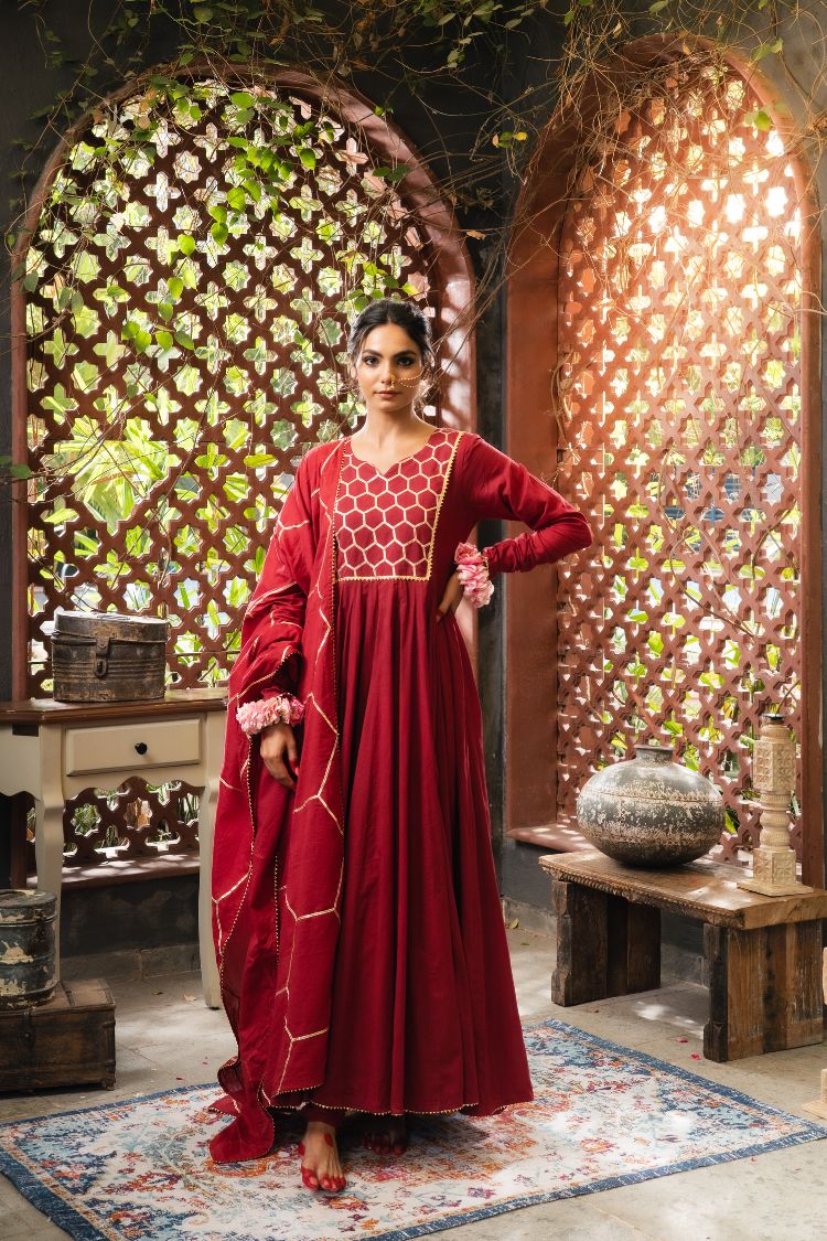 'GULABJAL' Maroon Mulmul Cotton Anarkali (Set Of 3)