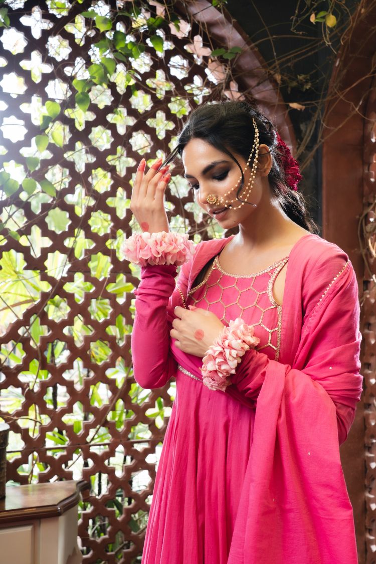 'PAKEEZAH' Rani Pink Mulmul Cotton Anarkali (Set Of 3)