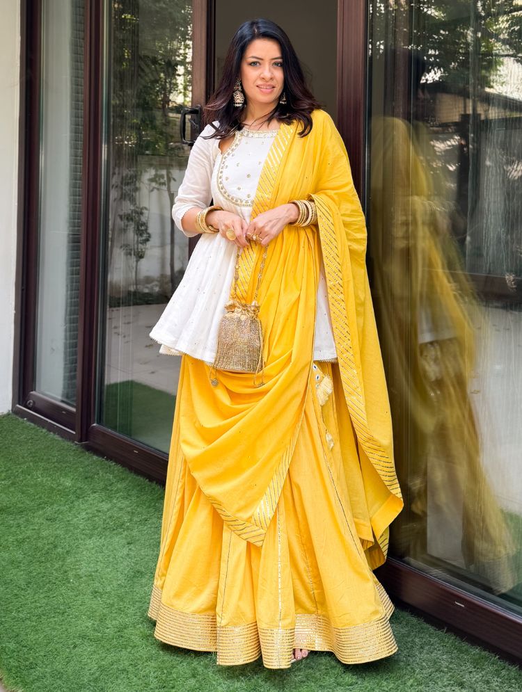'CHANDNI' Sunshine Mulmul Cotton Kalidar Ghaghra (Set Of 3)