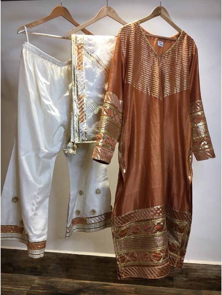 'BASRA' Handloom Chanderi Silk Kurta, Pant & Dupatta Set