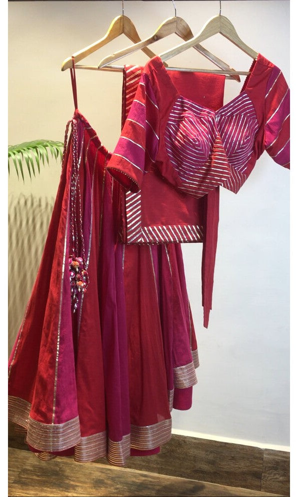 'SURKH GULABI' Pink & Red Mulmul Cotton Kalidar Ghaghra (Set Of 3)