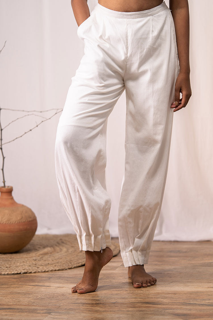 'COMFY' Off White Mulmul Cotton Pants