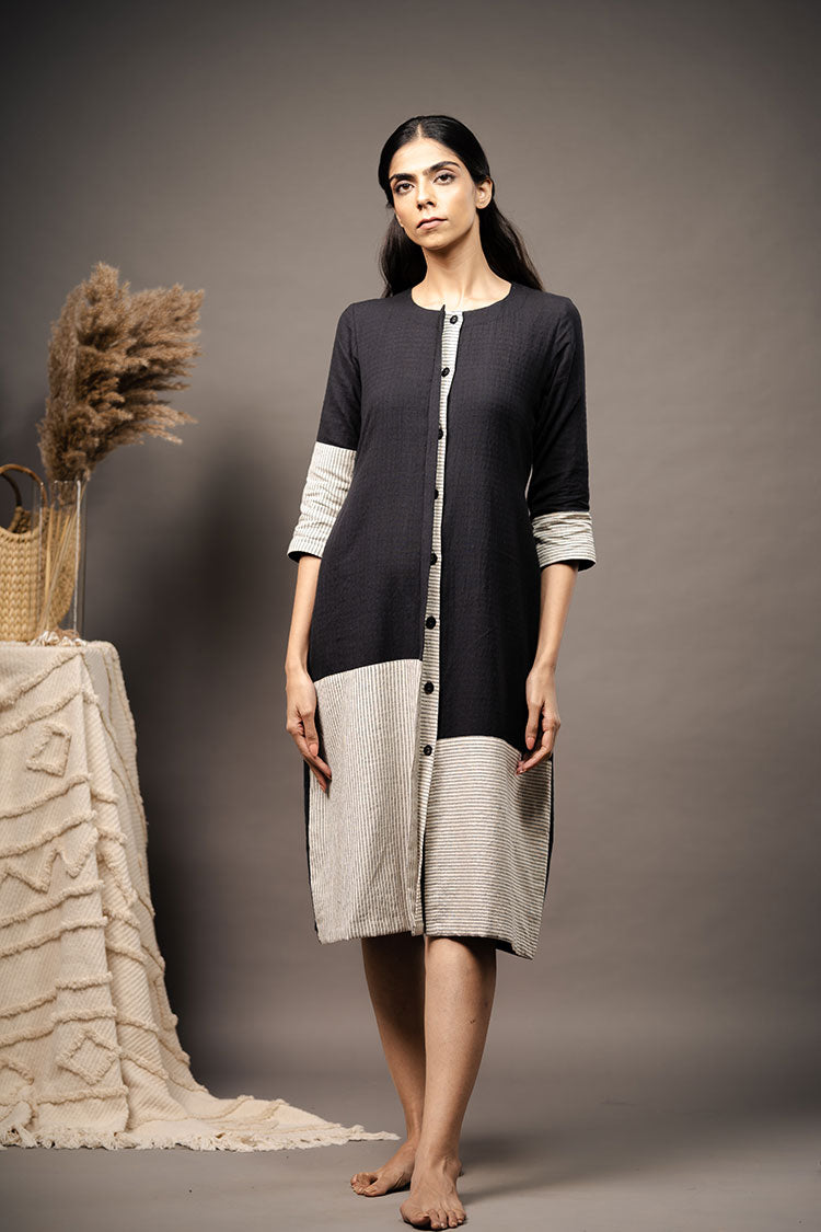 'GAME OF CARDS' Black Handwoven Cotton Dress