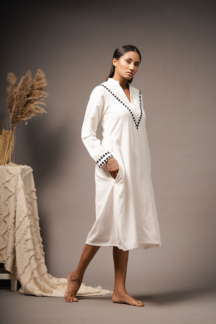'FLIGHT OF FANCY' White Handwoven Cotton Dress