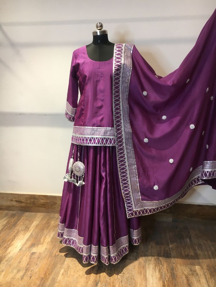 'SHAHI JAMUN' Purple Handloom Chanderi Silk Kalidar Ghaghra (Set Of 3)
