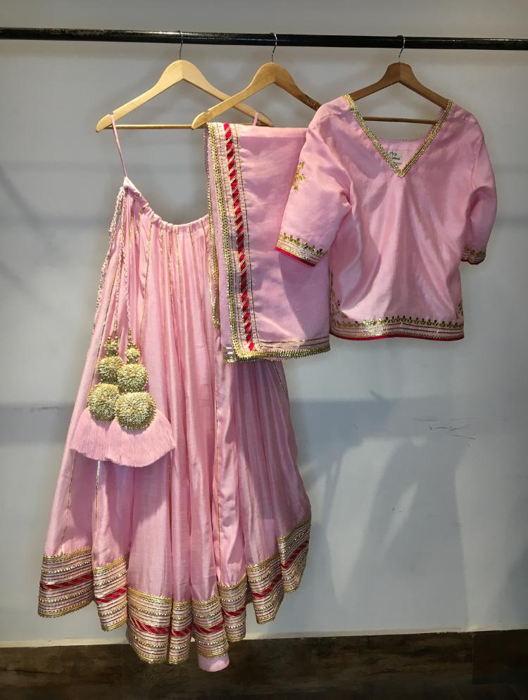'MALIKA' Baby Pink Handloom Chanderi Silk Kalidar Ghaghra (Set Of 3)