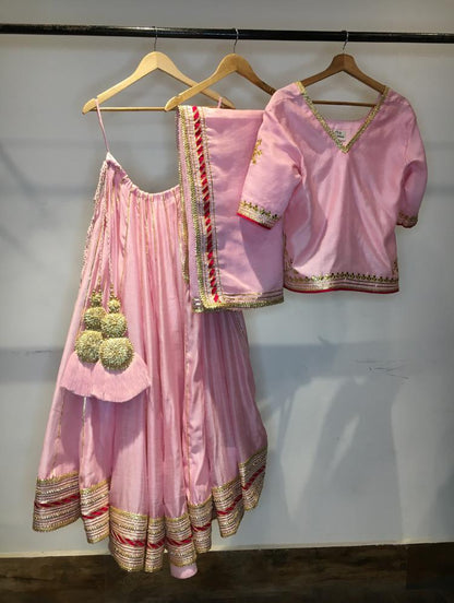 'MALIKA' Baby Pink Handloom Chanderi Silk Kalidar Ghaghra (Set Of 3)