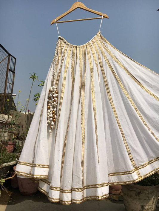 'NAZM' White Mulmul Cotton Kalidar Ghaghra