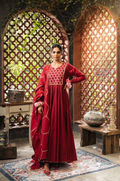 'GULABJAL' Maroon Mulmul  Cotton Anarkali (Set Of 3)
