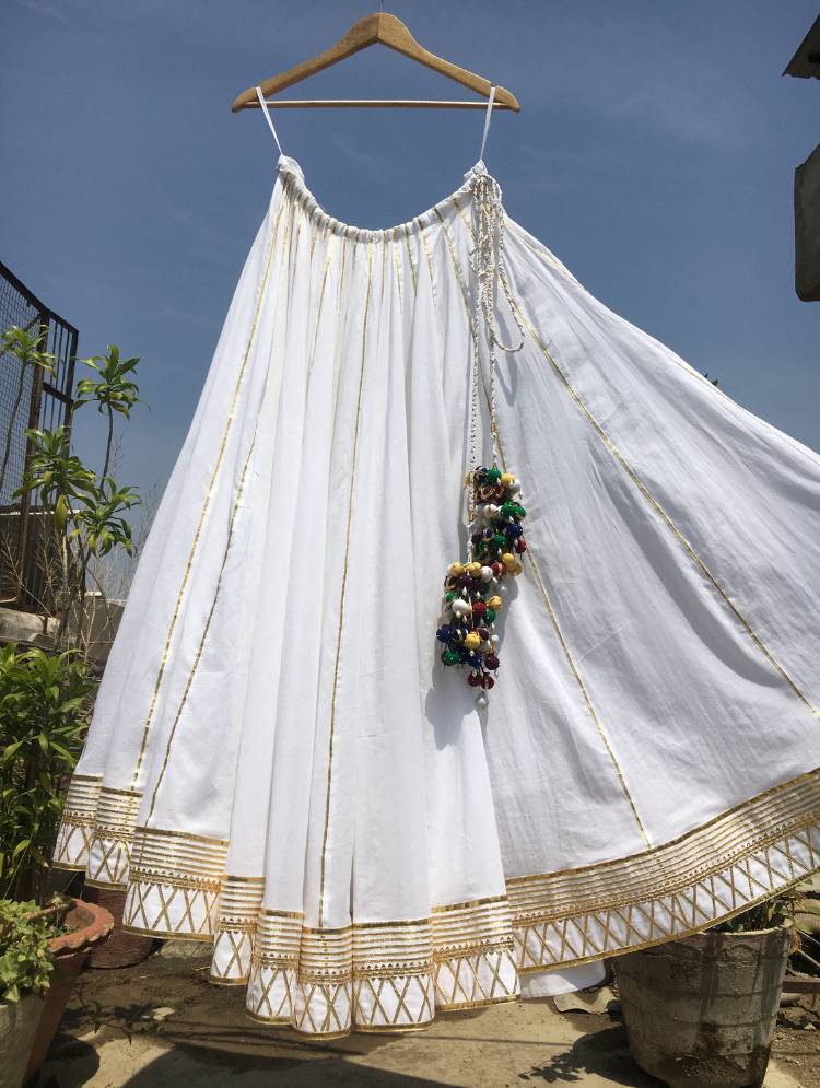 'DOODH PEDA' White Mulmul Cotton Kalidar Ghaghra