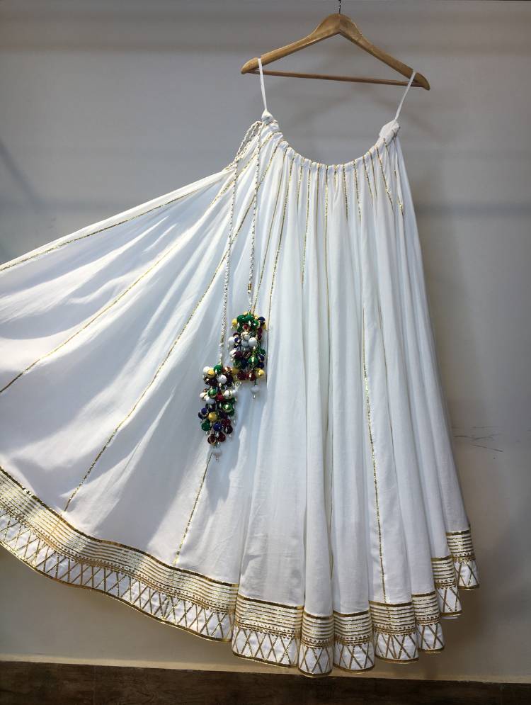 'DOODH PEDA' White Mulmul Cotton Kalidar Ghaghra