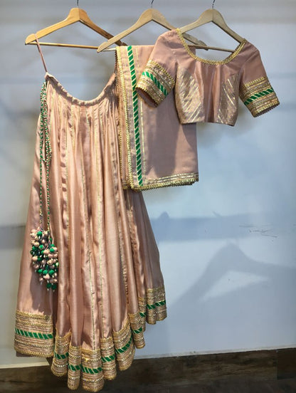 'MISHTHI' Peach Handloom Chanderi Silk Kalidar Ghaghra (Set Of 3)