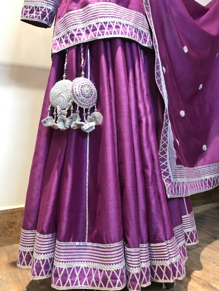 'SHAHI JAMUN' Purple Handloom Chanderi Silk Kalidar Ghaghra (Set Of 3)