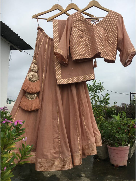 'DILSHAAD' Peach Mulmul Cotton Kalidar Ghaghra (Set Of 3)
