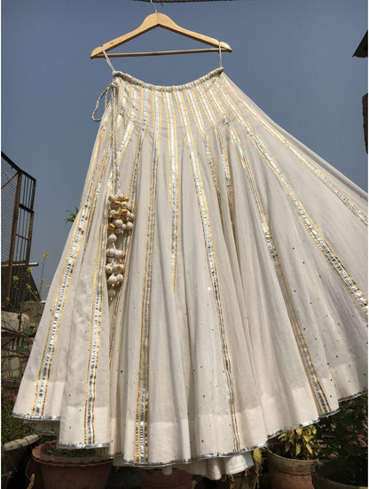 'AZRAH' White Mulmul Cotton  Kalidar Ghaghra