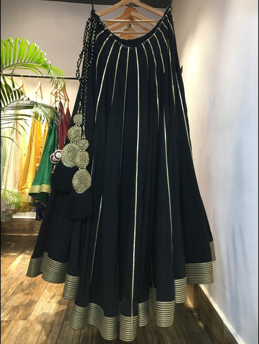 'SUNEHRI KOYAL' Black Mulmul Cotton Kalidar Ghaghra