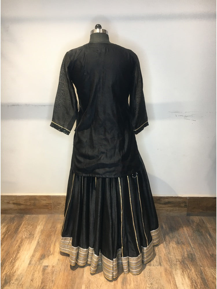 'RAATRAANI' Black Mulmul Cotton Kalidar Ghaghra (Set Of 3)