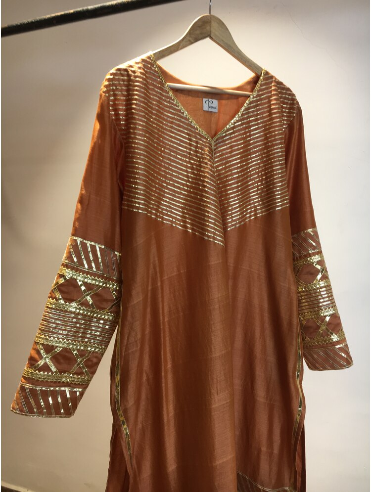 'BASRA' Handloom Chanderi Silk Kurta