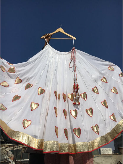 'SHAKUNTALA' White Mulmul Cotton Kalidar Ghaghra
