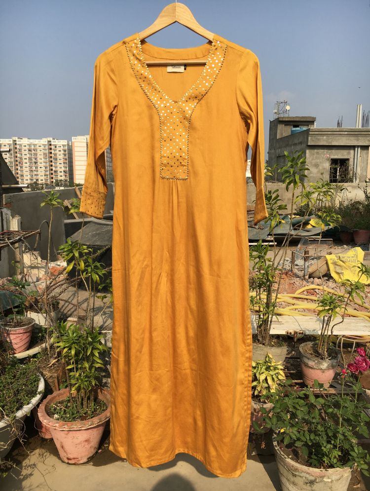 Studio Sample - 'NAAZ' Cotton Silk Hand Embroidered Kurta