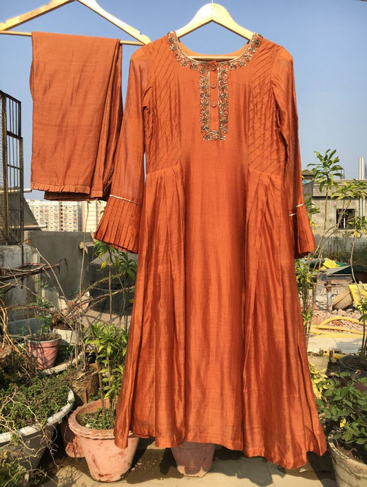 Studio Sample - 'NAWABI' Handloom Chanderi Silk Hand Embroidered Kurta & Pant Set