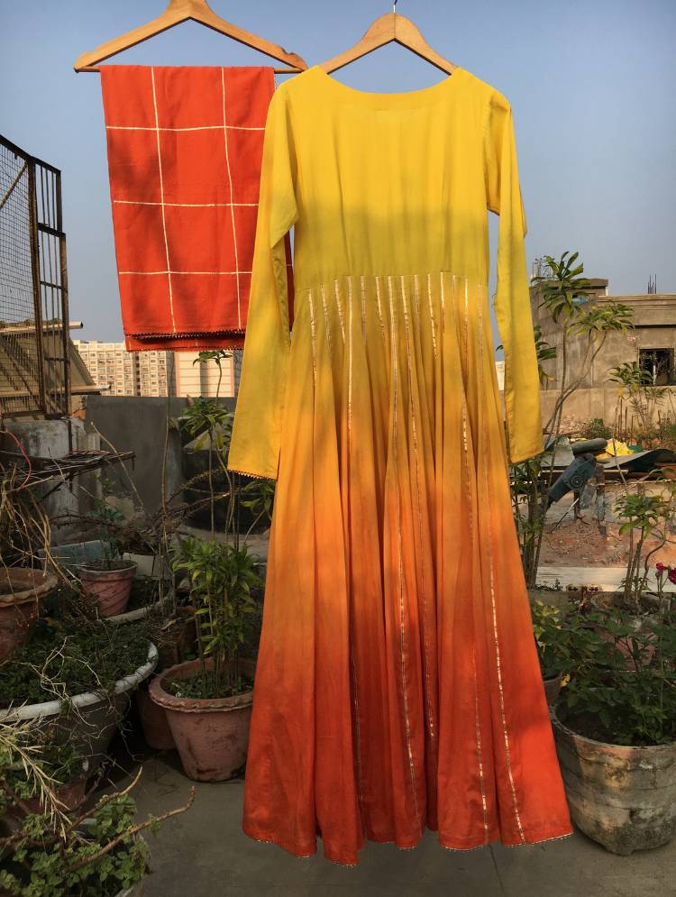 Studio Sample - 'MEHER' Yellow & Ombré Mulmul Cotton  Anarkali (Set Of 2)