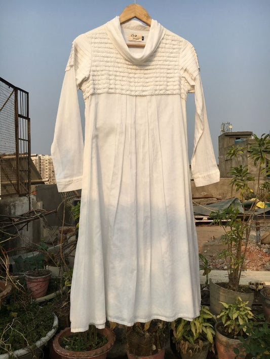 Studio Sample - 'HOMOGENEOUS' Off White Mulmul Cotton Dress