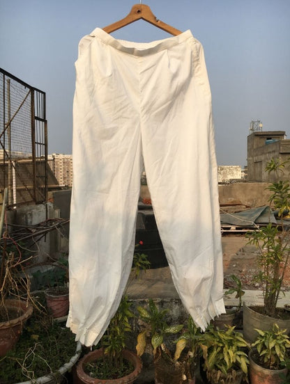 Studio Sample - 'COMFY' Off White Mulmul Cotton Pants