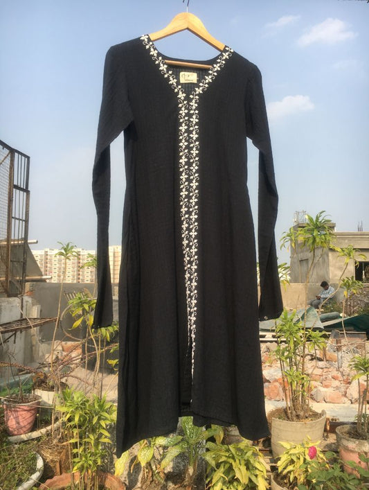 Studio Sample - 'AGELESS BEAUTY' Black Handwoven Cotton Dress (Copy)