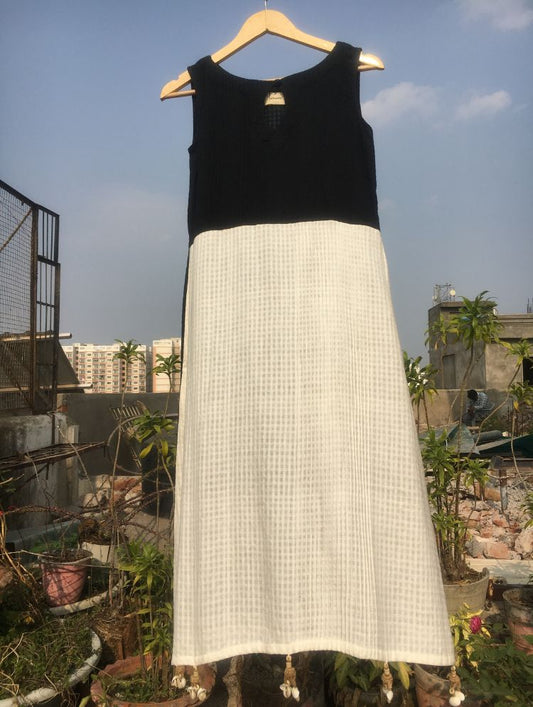 Studio Sample - 'GRASSROOTS' Black And White Handwoven Cotton Dress