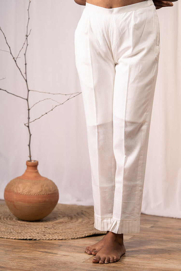 'PLEATED' Off White Mulmul Cotton Pants