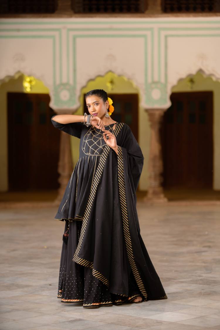 'QURBAT' Black Mulmul  Cotton Dupatta