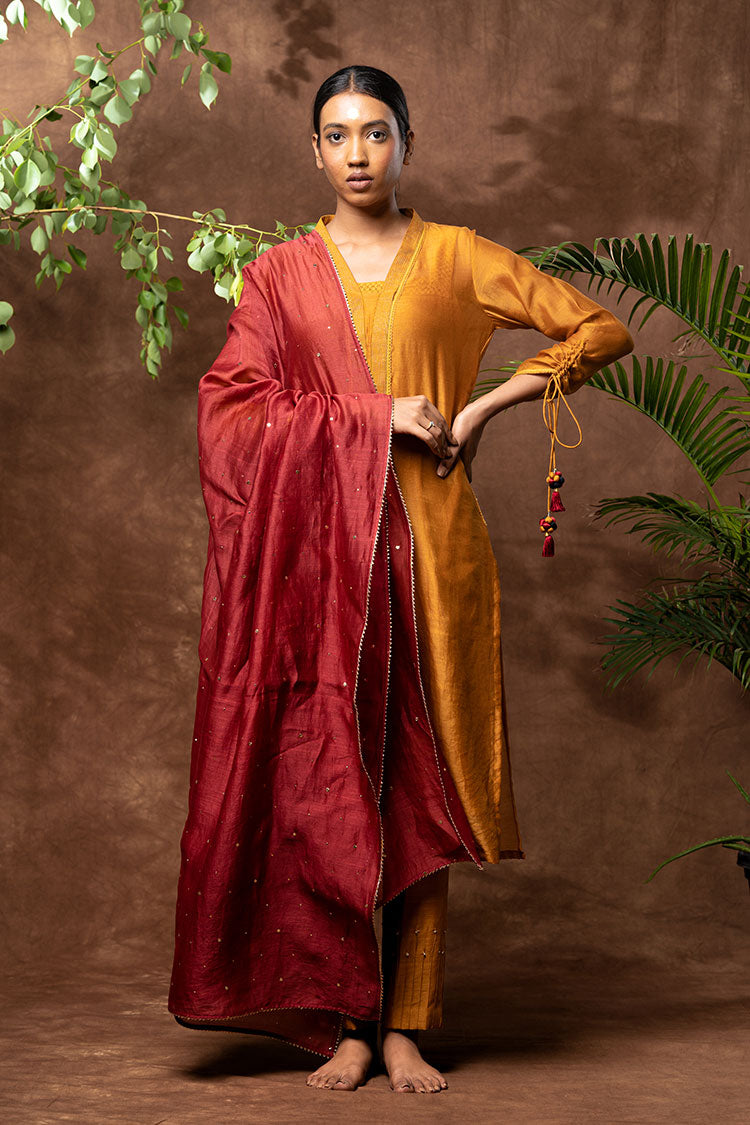 'DAIRA' Handloom Chanderi Silk Hand Embroidered Kurta, Pant & Dupatta Set