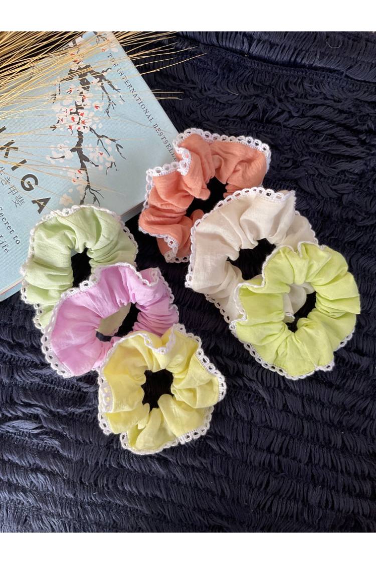 Zero Waste Mulmul Scrunchies (Set Of 6)