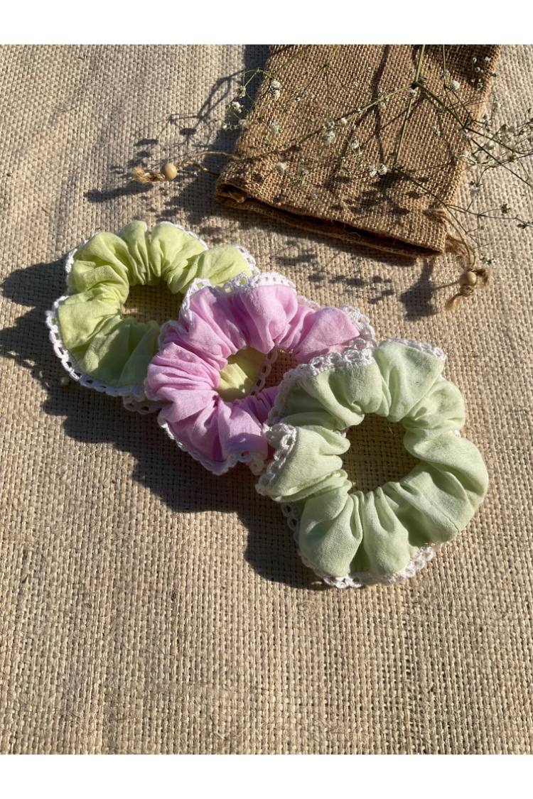 Zero Waste Mulmul Scrunchies (Set Of 3)