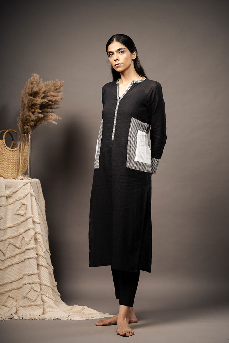 'FUSED FRAMES' Black Handwoven Muslin Cotton Kurta