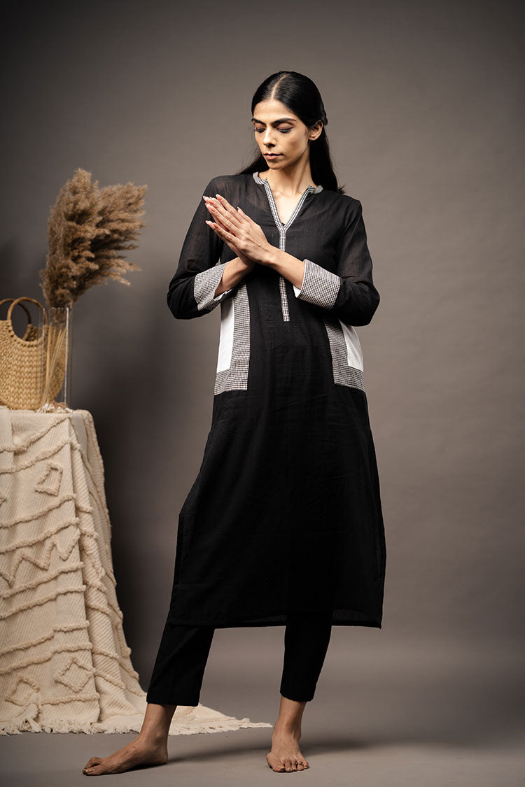 'FUSED FRAMES' Black Handwoven Muslin Cotton Kurta