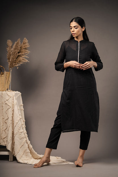 'GUFTGOO' Black Handwoven Muslin Cotton Kurta