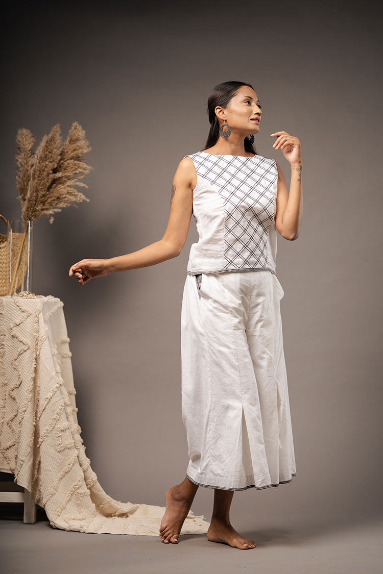 'CHECK MATE' White Handwoven Muslin Cotton Co-ord Set