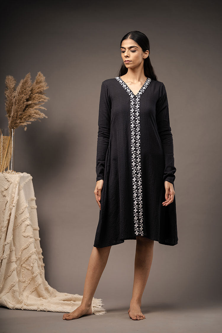 'AGELESS BEAUTY' Black Handwoven Cotton Dress