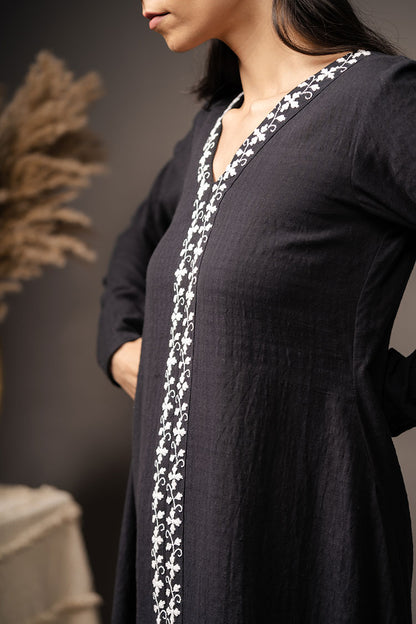 'AGELESS BEAUTY' Black Handwoven Cotton Dress