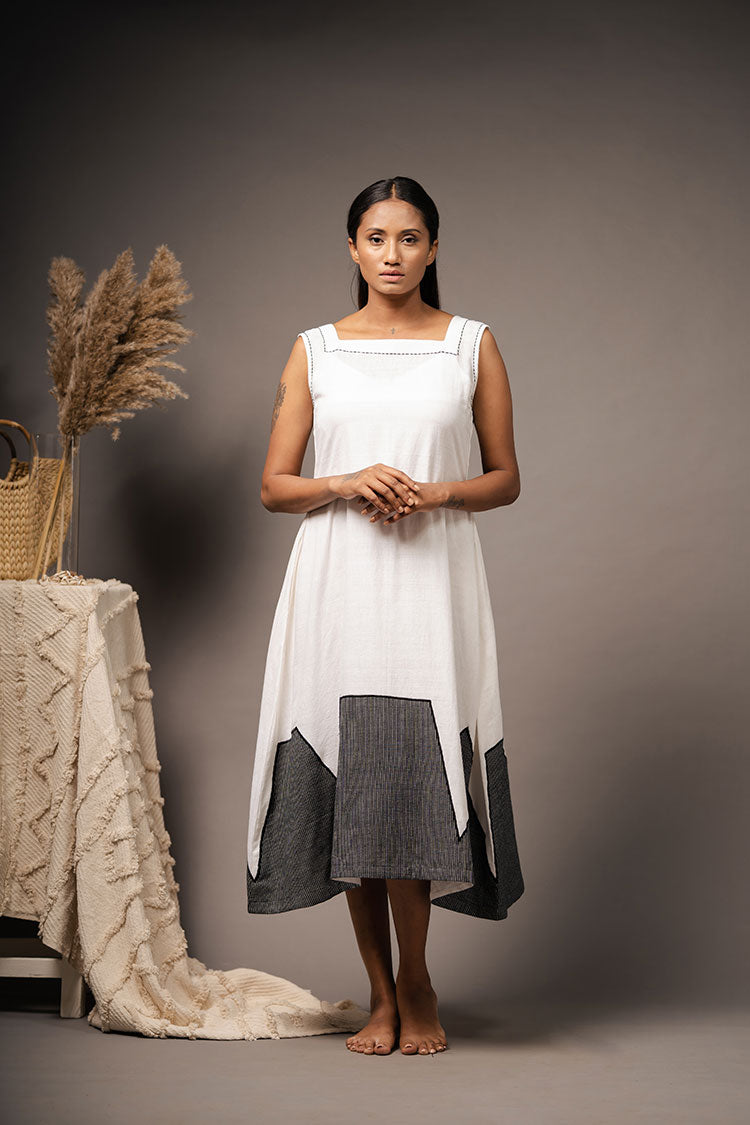 'CLIMB TO VICTORY' White Handwoven Cotton Dress