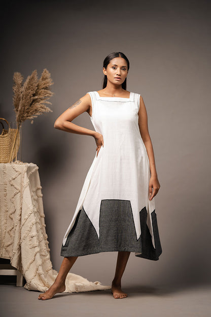 'CLIMB TO VICTORY' White Handwoven Cotton Dress